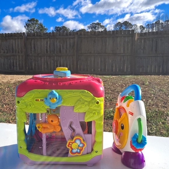 VTech Sort And Discover Activity Cube & Fisher-Price Nursery Rhymes CD Player - Picture 4 of 8